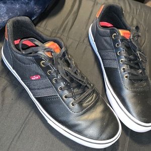 Mens size 11 black Levi’s.
